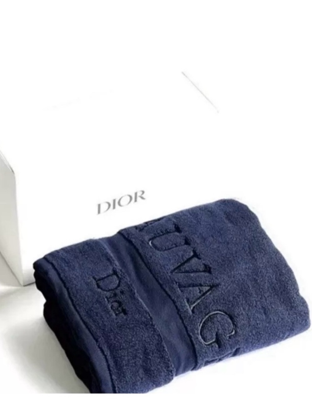 NIB DIOR SAUVAGE TOWEL